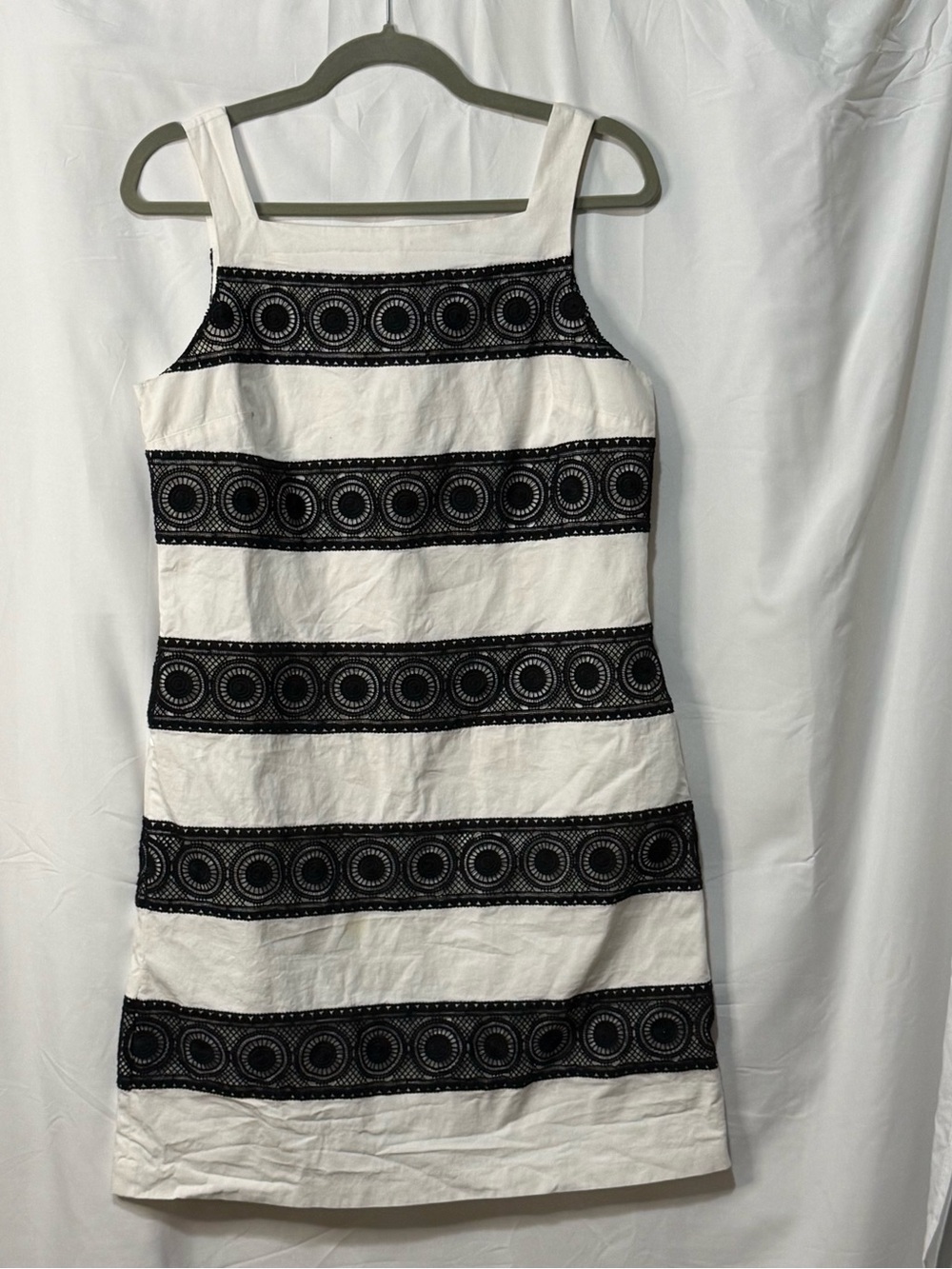 White House Black Market White and Black Sleeveless Sheath Striped Mini Dress